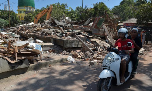 Đảo ở Indonesia lại rung chuyển vì dư chấn 5,9 độ