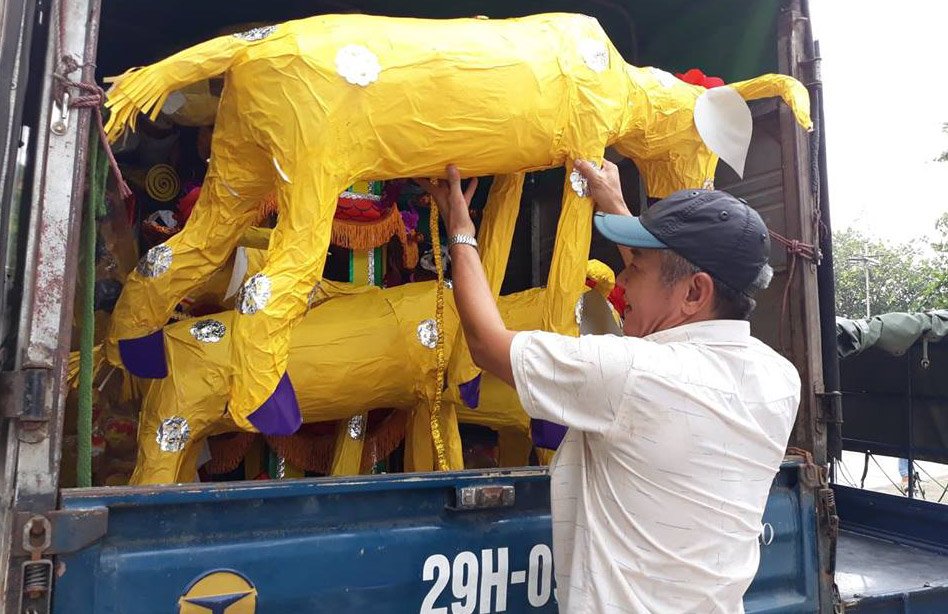 Bà chủ spa vung tiền tổ chức đám cưới cho ‘người tình tiền kiếp’