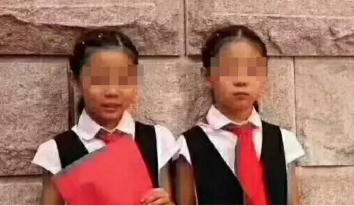 Sự trừng phạt đau đớn nhất cuộc đời người mẹ: Vì mải xem điện thoại mà hai con gái sinh đôi mất mạng trong chớp mắt Sự trừng phạt đau đớn nhất cuộc đời người mẹ: Vì mải xem điện thoại mà hai con gái sinh đôi mất mạng trong chớp mắt