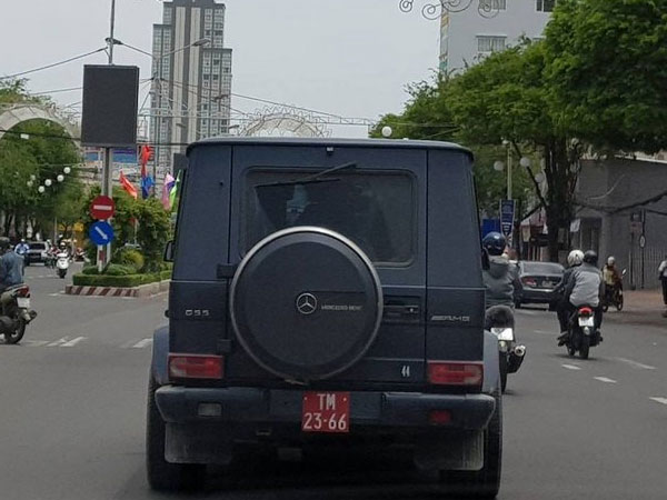 Lật tẩy xe tiền tỉ biển quân đội giả xuất hiện ở Cần Thơ