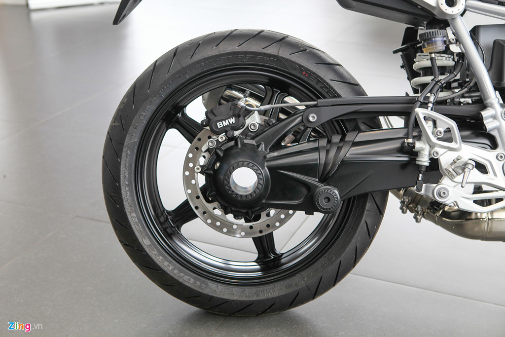 Chi tiết BMW R Nine T Racer giá 549 triệu đồng tại Việt Nam