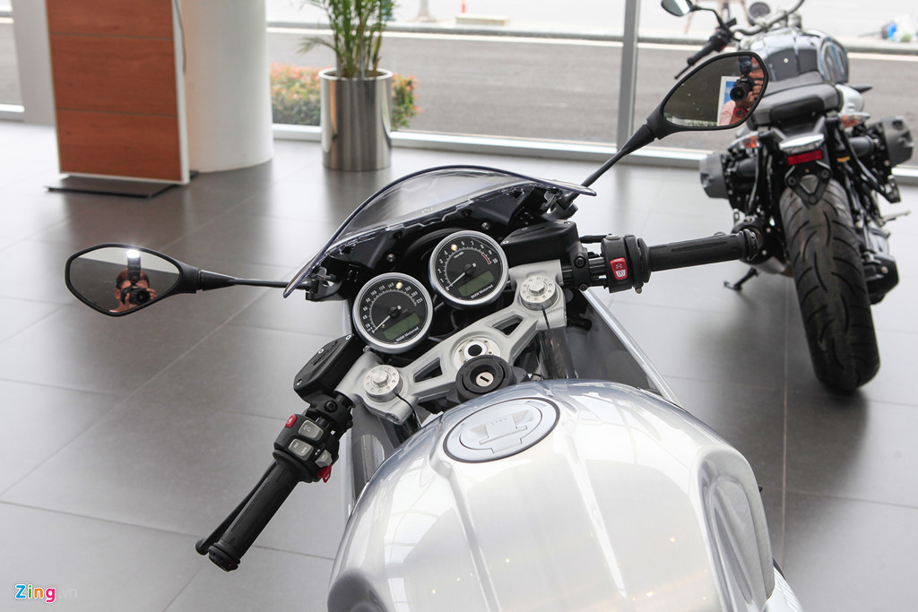 Chi tiết BMW R Nine T Racer giá 549 triệu đồng tại Việt Nam