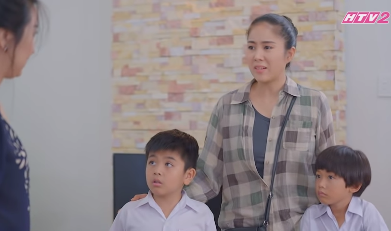 Phim Gạo nếp gạo tẻ tập 42: Hân mải mê bên người tình giàu có, bắt chồng nghỉ việc vào viện chăm bố Phim Gạo nếp gạo tẻ tập 42: Hân mải mê bên người tình giàu có, bắt chồng nghỉ việc vào viện chăm bố