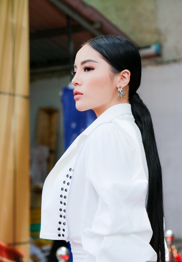 Siêu mẫu Việt Nam 2018: Song hậu Kỳ Duyên - Hương Giang dắt tay nhau đi làm giám khảo Siêu mẫu Việt Nam 2018: Song hậu Kỳ Duyên - Hương Giang dắt tay nhau đi làm giám khảo