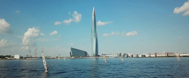 Ảnh: Chóng mặt với tòa tháp cao nhất châu Âu sắp hoàn thành tại Nga