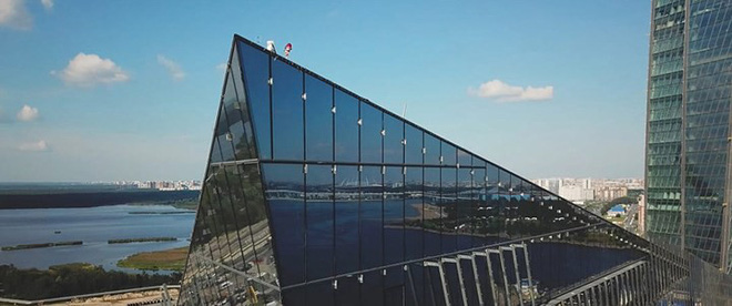 Ảnh: Chóng mặt với tòa tháp cao nhất châu Âu sắp hoàn thành tại Nga