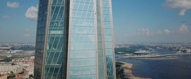 Ảnh: Chóng mặt với tòa tháp cao nhất châu Âu sắp hoàn thành tại Nga