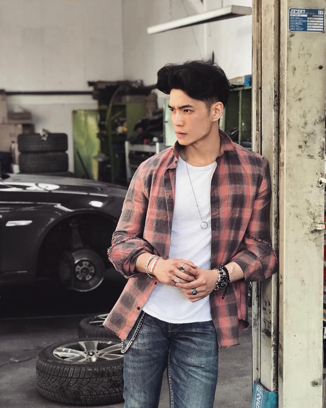 Giám đốc Việt 28 tuổi có nhan sắc cực phẩm, nhìn sang bạn gái cậu lại càng thêm ghen tị