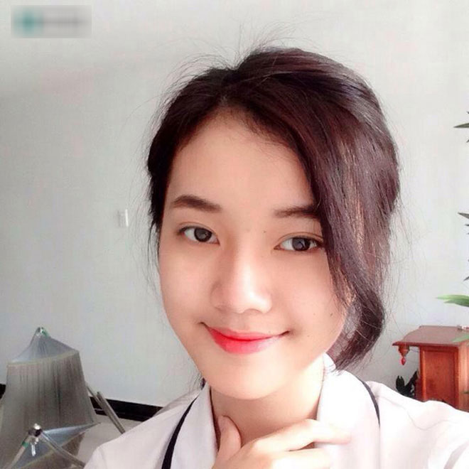 Cố soi bảng tên để tìm danh tính nữ sinh xinh đẹp, dân mạng vấp phải cú lừa khá bất ngờ Cố soi bảng tên để tìm danh tính nữ sinh xinh đẹp, dân mạng vấp phải cú lừa khá bất ngờ