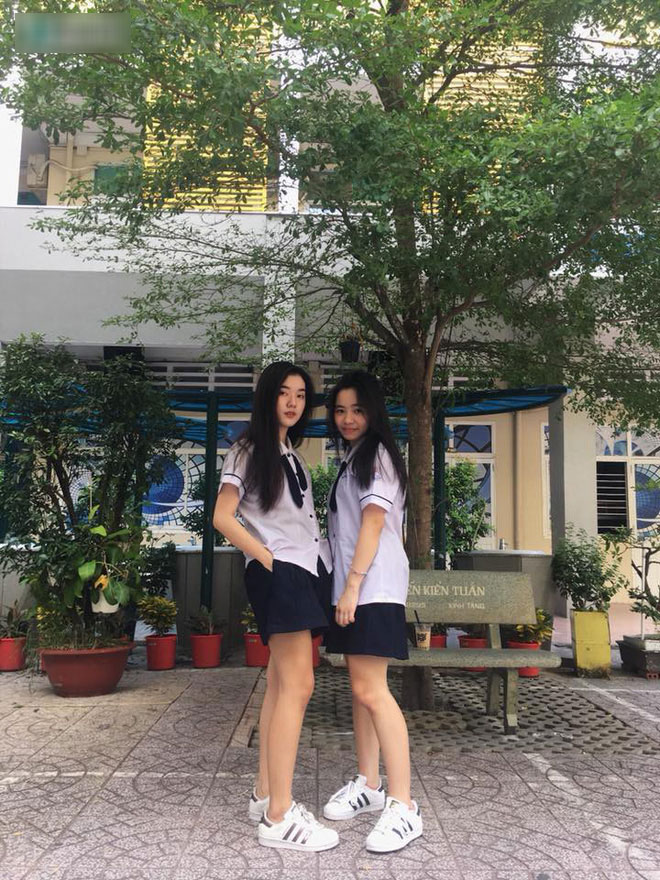 Cố soi bảng tên để tìm danh tính nữ sinh xinh đẹp, dân mạng vấp phải cú lừa khá bất ngờ