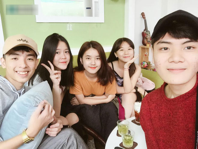 Cố soi bảng tên để tìm danh tính nữ sinh xinh đẹp, dân mạng vấp phải cú lừa khá bất ngờ Cố soi bảng tên để tìm danh tính nữ sinh xinh đẹp, dân mạng vấp phải cú lừa khá bất ngờ