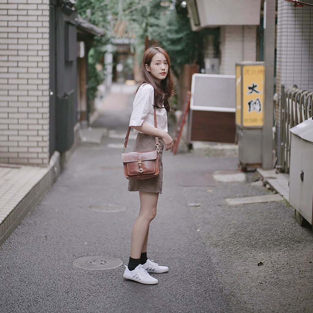 Sống ảo như hot girl số một Thái Lan: Đứng vào đâu cũng có ảnh đẹp