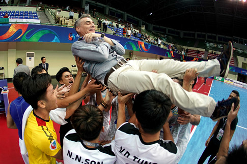 Thái Sơn Nam tiếp tục tạo địa chấn, đi vào lịch sử futsal châu Á Thái Sơn Nam tiếp tục tạo địa chấn, đi vào lịch sử futsal châu Á