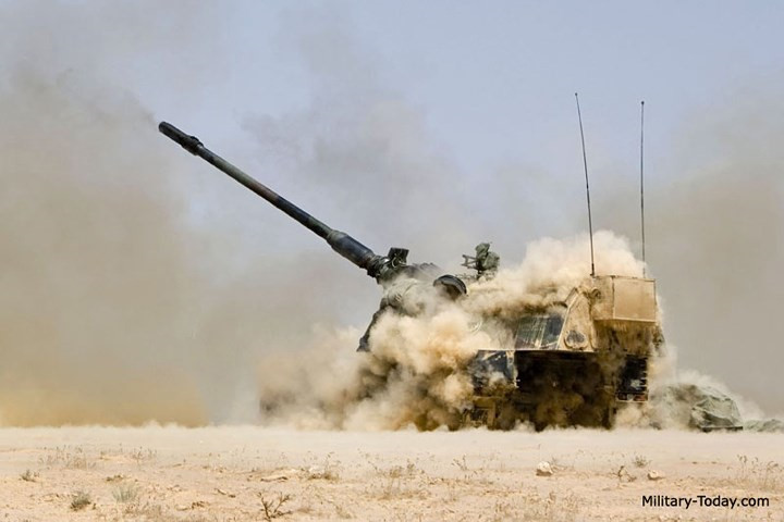 Soi sức mạnh đáng gờm của hoàng đế pháo binh châu Âu