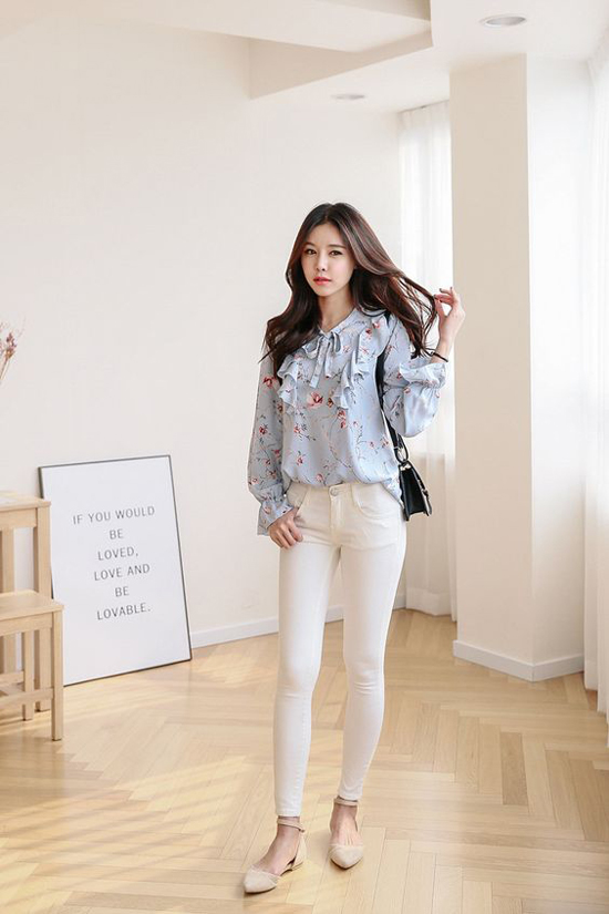 Những kiểu áo blouse hợp mốt cho nàng văn phòng