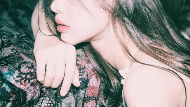 Sao phải đánh ghen với gã chồng đã không có tiền lại còn bạc tình, chị em hãy làm cho mình sang lên đi nhé!