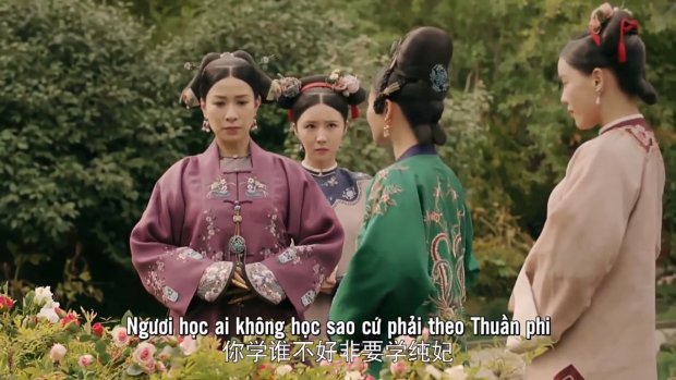 Phim Diên Hi công lược tập 29-30: Ngụy Anh Lạc giết tên thái giám đồng tính biến thái để cứu đồng nghiệp