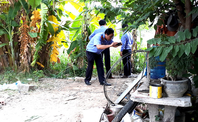 Khởi tố kẻ giết, giấu xác bé gái dưới chậu kiểng