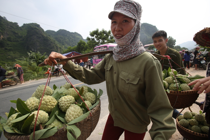 Chợ na vùng biên ải vào vụ