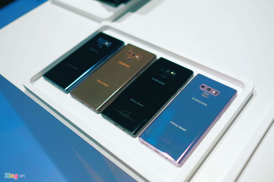 Ảnh chi tiết Galaxy Note9 vừa ra mắt: To, sắc sảo và thông minh hơn