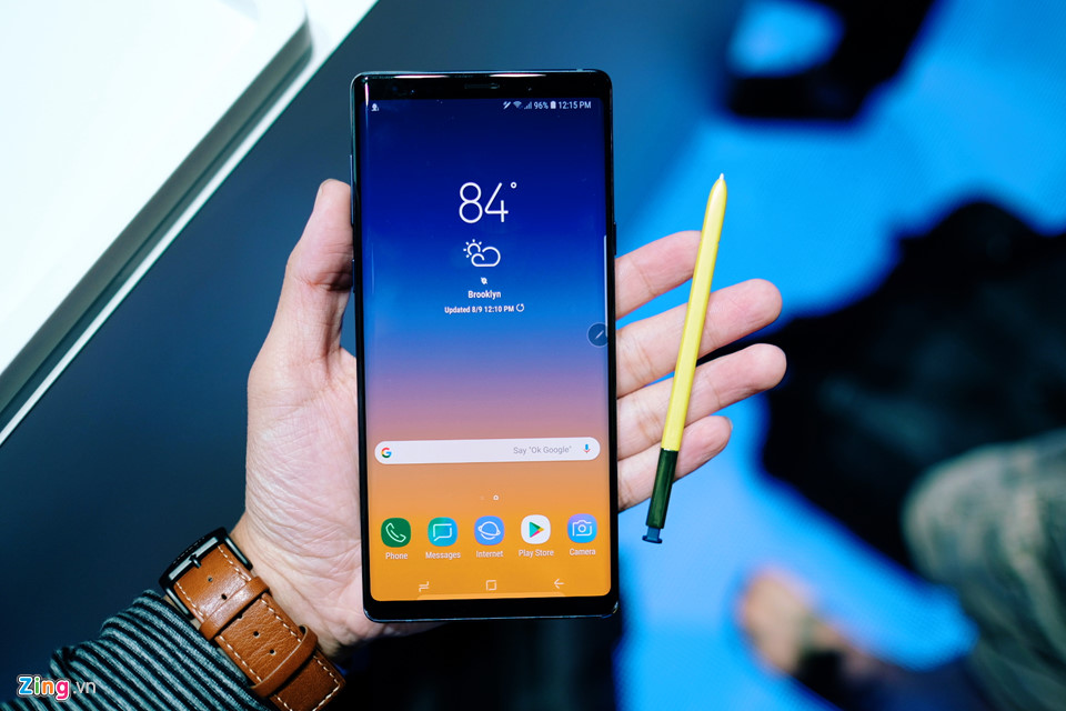 Ảnh chi tiết Galaxy Note9 vừa ra mắt: To, sắc sảo và thông minh hơn
