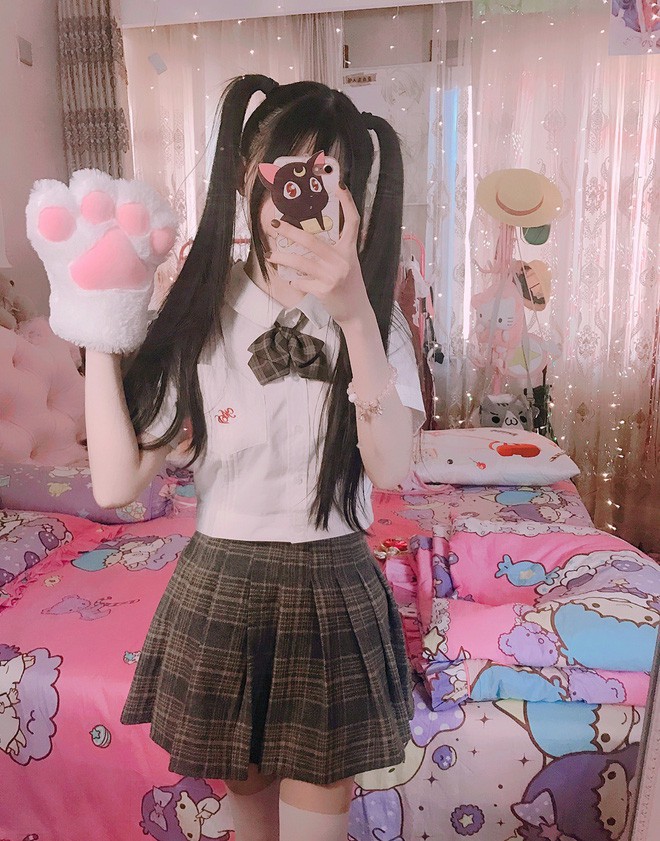 Hot girl Tik Tok Trung Quốc nửa triệu followers bị bóc mẽ mặt giả, gia thế giả Hot girl Tik Tok Trung Quốc nửa triệu followers bị bóc mẽ mặt giả, gia thế giả