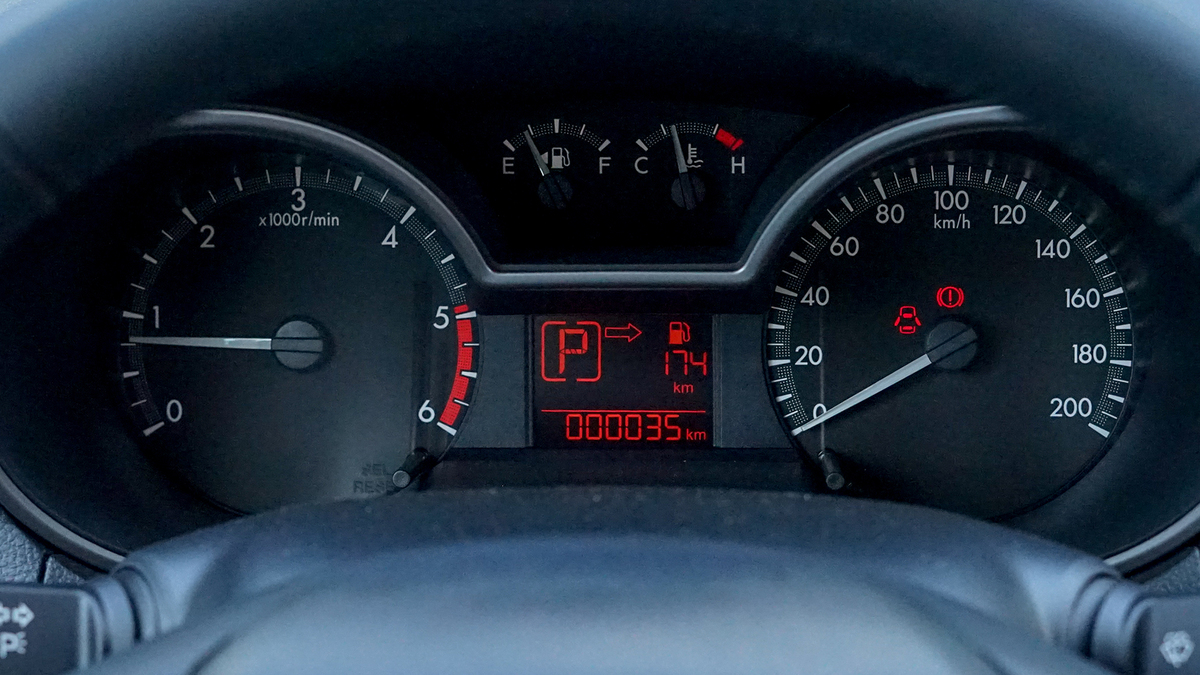 Mazda BT-50 mới thêm trang bị, giá từ 655 triệu đồng