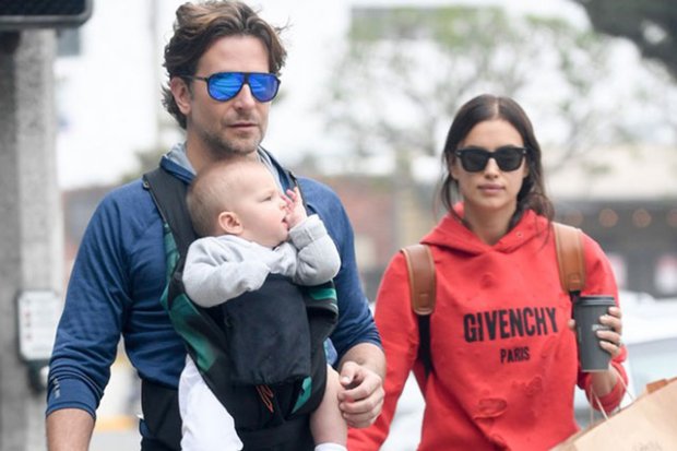 Danh thủ 800 tỷ Ronaldo ném bạn gái bay khỏi du thuyền triệu USD