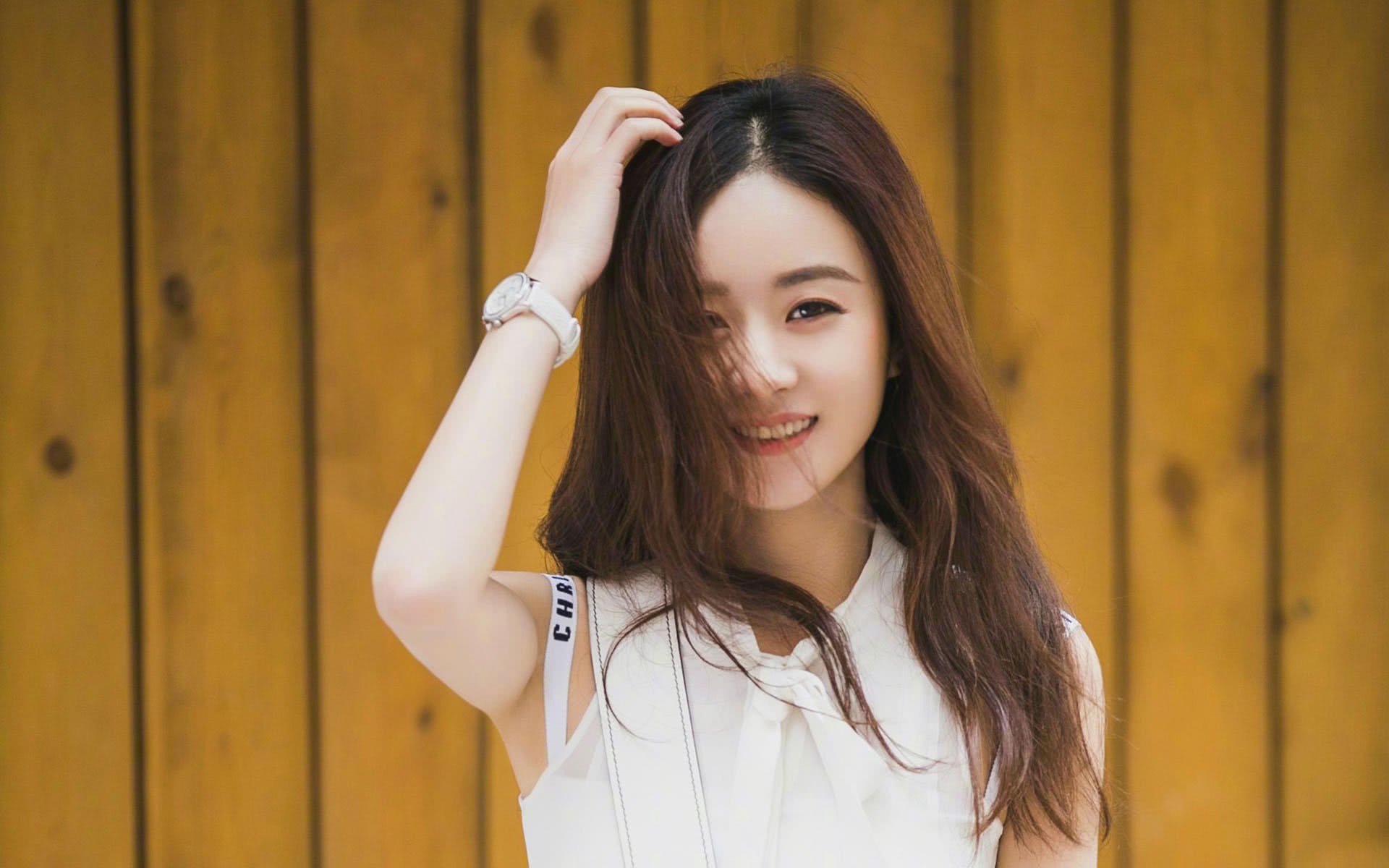 So sánh 5 cô bạn gái của Phùng Thiệu Phong: Người bị chê EQ thấp, kẻ lộ ảnh nóng thuở chập chững vào nghề