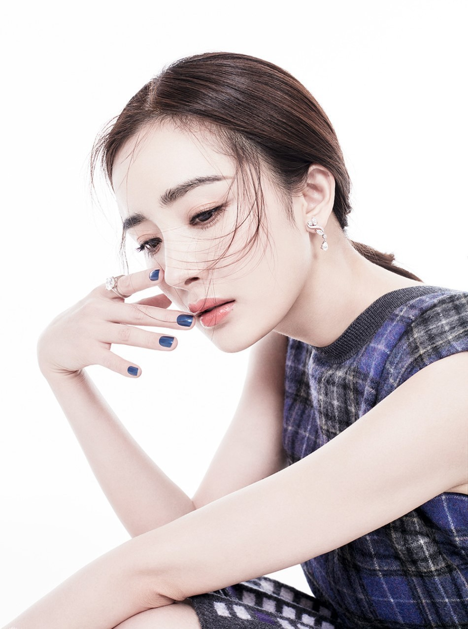 So sánh 5 cô bạn gái của Phùng Thiệu Phong: Người bị chê EQ thấp, kẻ lộ ảnh nóng thuở chập chững vào nghề