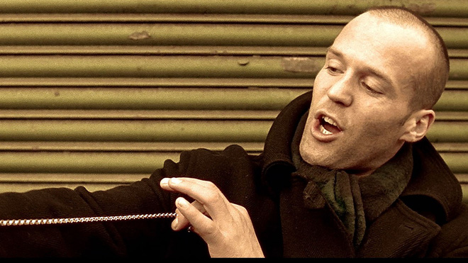 Siêu sao Jason Statham: Gã bán hàng rong mánh khóe và kẻ giàu sang nghiện đi dép lê Siêu sao Jason Statham: Gã bán hàng rong mánh khóe và kẻ giàu sang nghiện đi dép lê