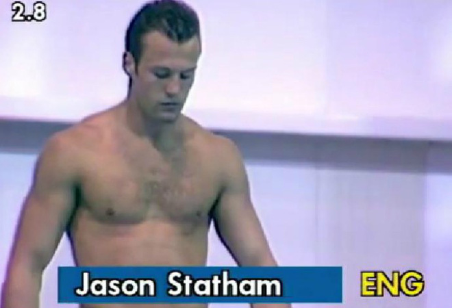 Siêu sao Jason Statham: Gã bán hàng rong mánh khóe và kẻ giàu sang nghiện đi dép lê