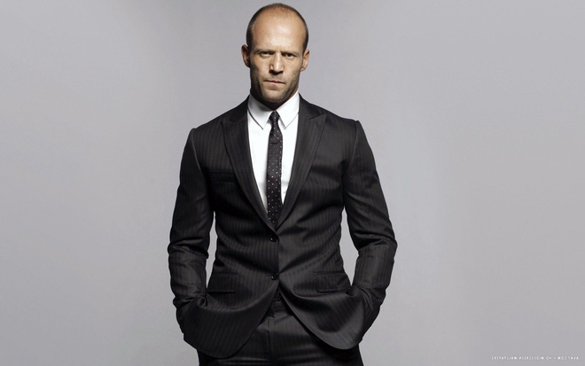 Siêu sao Jason Statham: Gã bán hàng rong mánh khóe và kẻ giàu sang nghiện đi dép lê Siêu sao Jason Statham: Gã bán hàng rong mánh khóe và kẻ giàu sang nghiện đi dép lê