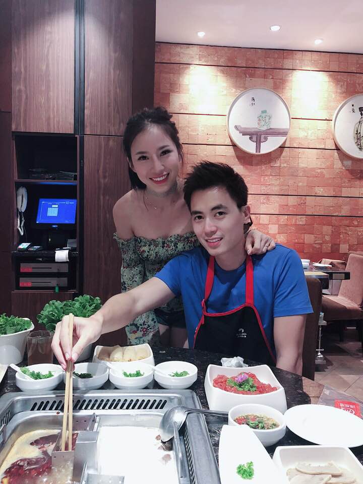 Xari Nguyễn - vợ hai Đăng Nguyên khoe ảnh đi chơi ở Singapore, úp mở chuyện có bầu lần 2