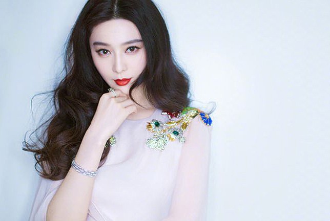 Vì sự cố Phạm Băng Băng, hàng loạt hãng truyền thông chung tay ký quy định catse diễn viên