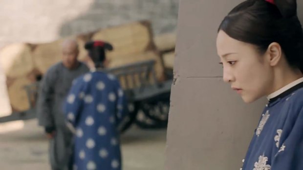 Phim Diên Hi công lược tập 31-32: Cao Quý phi tự tử vì bị Nhàn phi dội nước phân Phim Diên Hi công lược tập 31-32: Cao Quý phi tự tử vì bị Nhàn phi dội nước phân