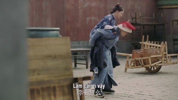 Phim Diên Hi công lược tập 31-32: Cao Quý phi tự tử vì bị Nhàn phi dội nước phân Phim Diên Hi công lược tập 31-32: Cao Quý phi tự tử vì bị Nhàn phi dội nước phân