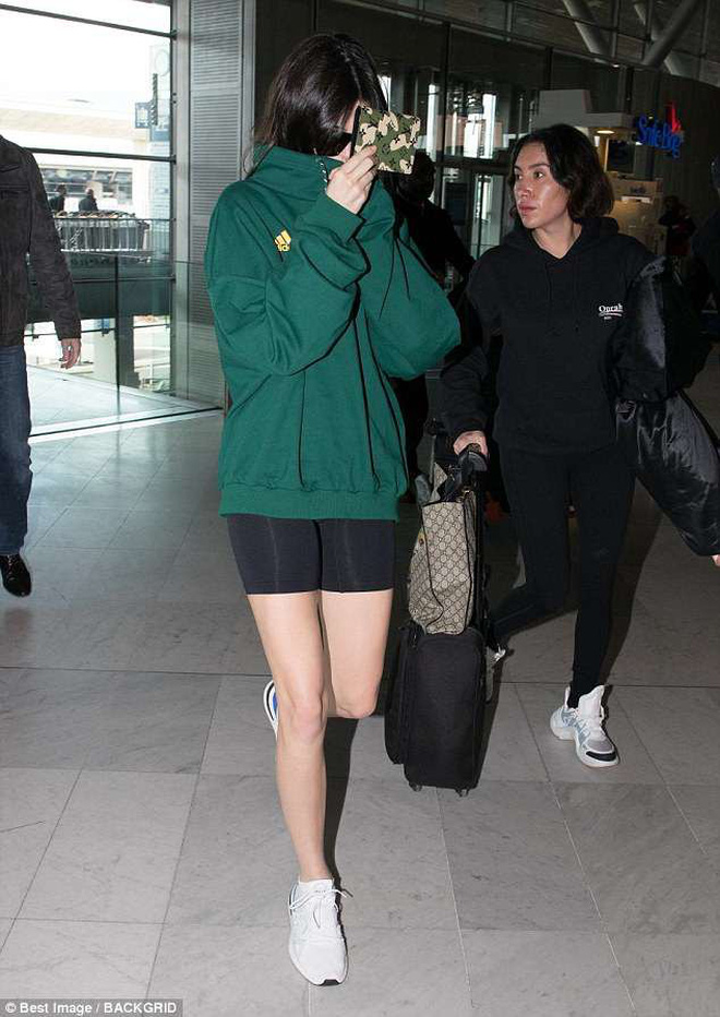 Hóa ra kiểu legging hot nhất 2018 đã được công nương Diana lăng xê từ lâu lắm rồi Hóa ra kiểu legging hot nhất 2018 đã được công nương Diana lăng xê từ lâu lắm rồi