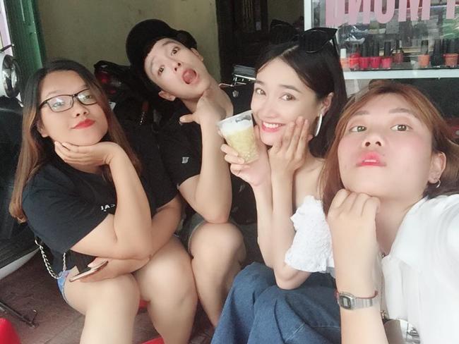 Giữa tin đồn cưới chạy bầu, Nhã Phương vui vẻ đi quay phim, khéo léo khoe vòng eo con kiến