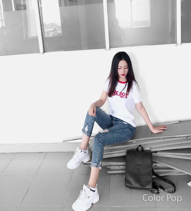 3 năm không bước chân ra nắng, cô gái đã biến thành người khác làm dân mạng hoang mang 3 năm không bước chân ra nắng, cô gái đã biến thành người khác làm dân mạng hoang mang