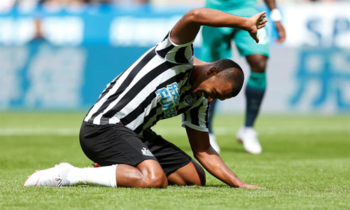 Tottenham thắng trận ra quân mùa giải mới