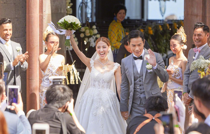 Trịnh Gia Dĩnh khóc trong ngày cưới Hoa hậu Hong Kong