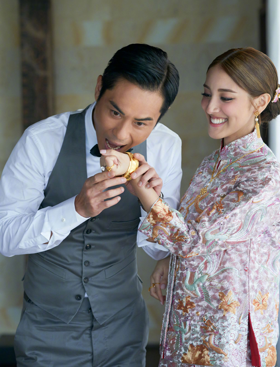 Trịnh Gia Dĩnh khóc trong ngày cưới Hoa hậu Hong Kong