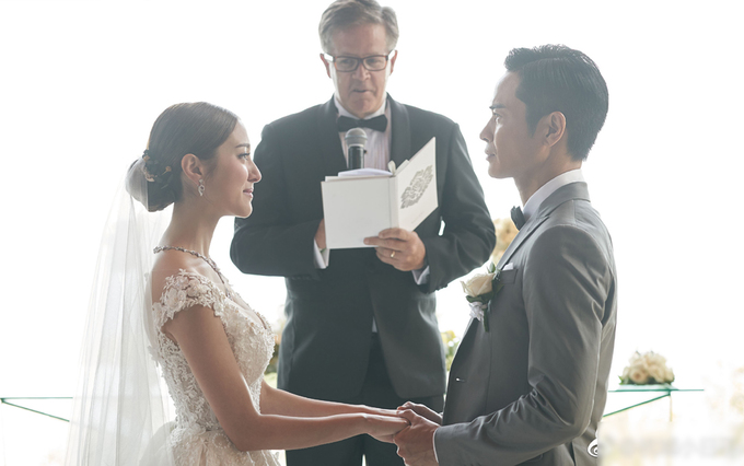 Trịnh Gia Dĩnh khóc trong ngày cưới Hoa hậu Hong Kong