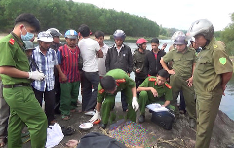 Tắm sông, 4 học sinh tiểu học chết đuối Tắm sông, 4 học sinh tiểu học chết đuối