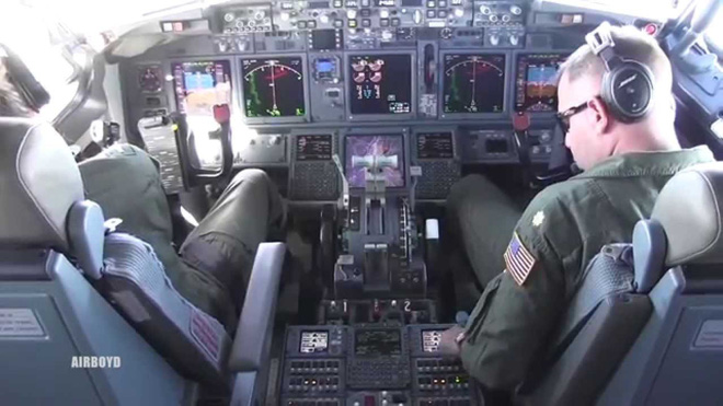 Phẫn nộ vì bị TQ xua đuổi trên Biển Đông, quân đội Mỹ đáp trả đanh thép