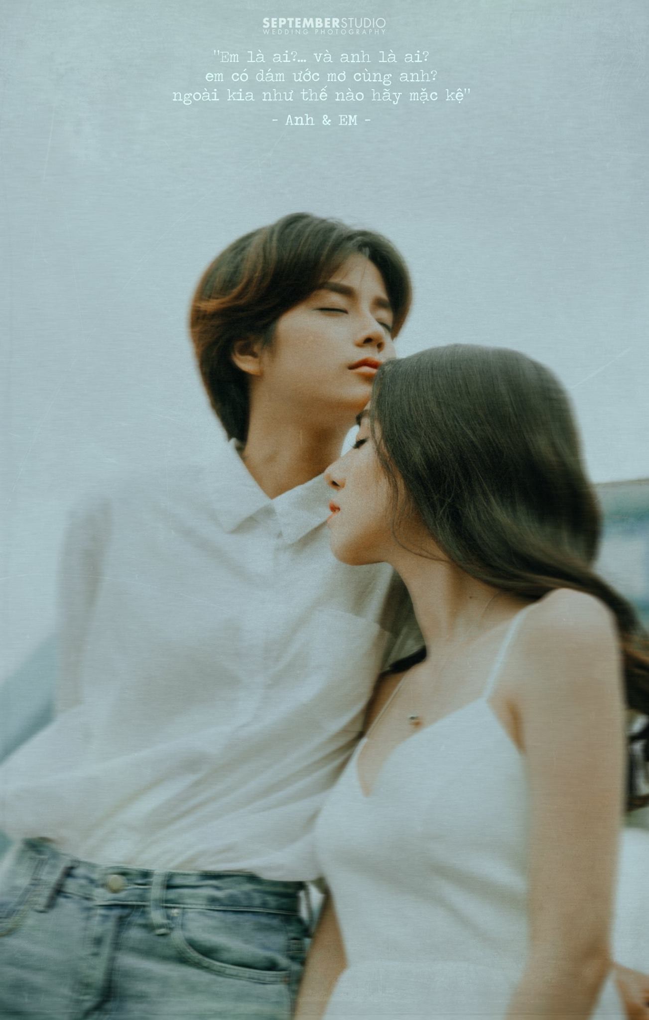 Câu chuyện tình ngọt ngào của cặp đồng tính nữ chênh lệch 8 tuổi: Em đồng ý rồi, còn chị thì sao?