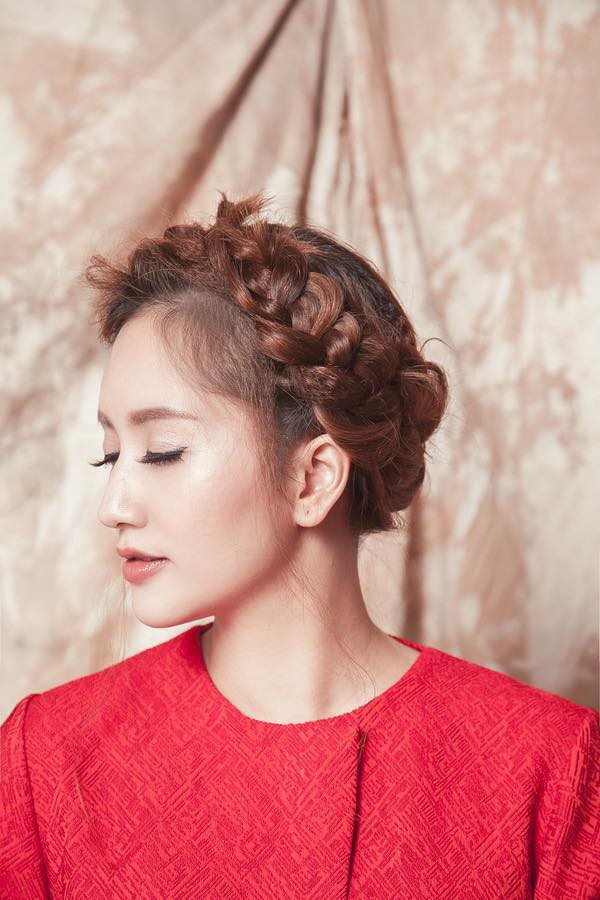 Vừa sinh con được tháng rưỡi, Khánh Thi tâm trạng bất ổn khiến fan lo lắng cho cuộc hôn nhân với Phan Hiển