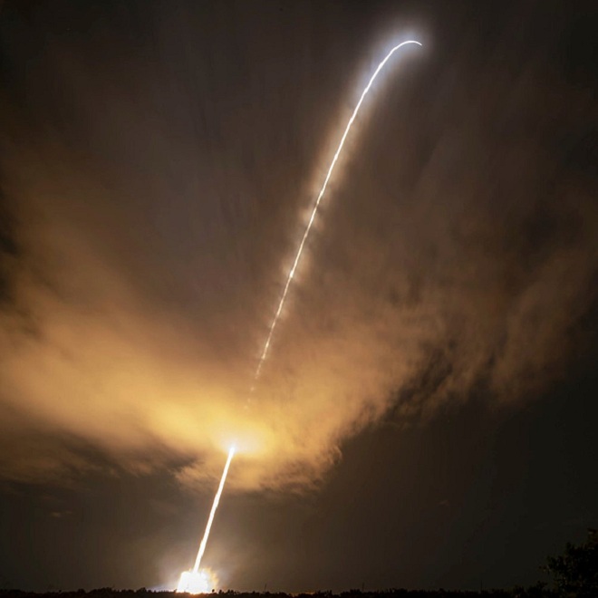 Tàu vũ trụ 1,5 tỷ USD của NASA bắt đầu sứ mệnh chạm vào Mặt trời