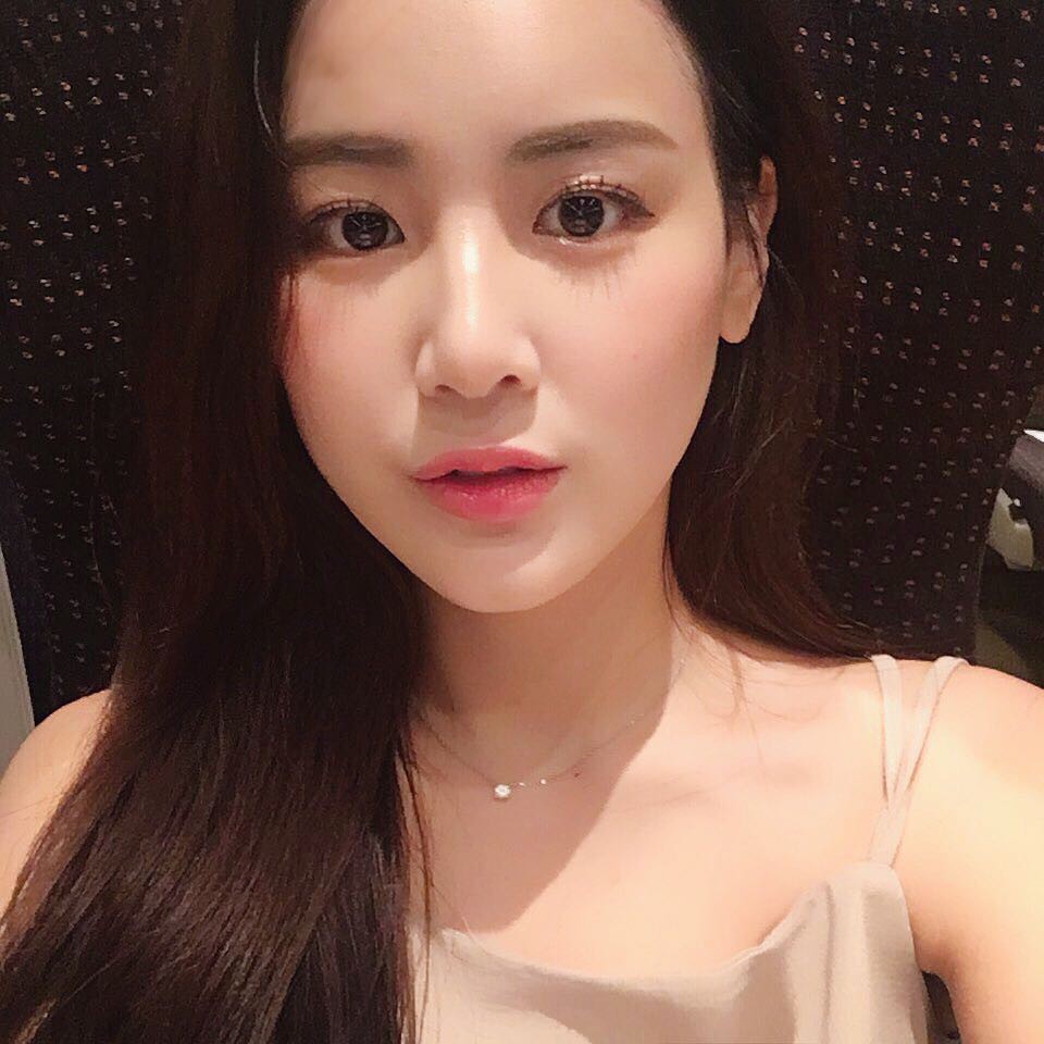 Theo bác sĩ da liễu, 8 thói quen không ngờ tới này sẽ khiến tình trạng da bóng dầu thêm tồi tệ